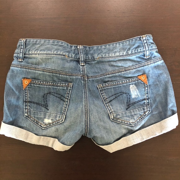 distressed jean shorts - Picture 2 of 5
